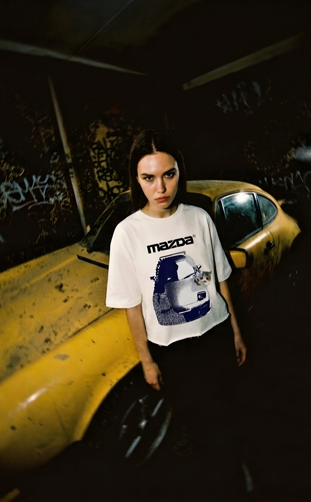 Mazda kitty off white cropped tees